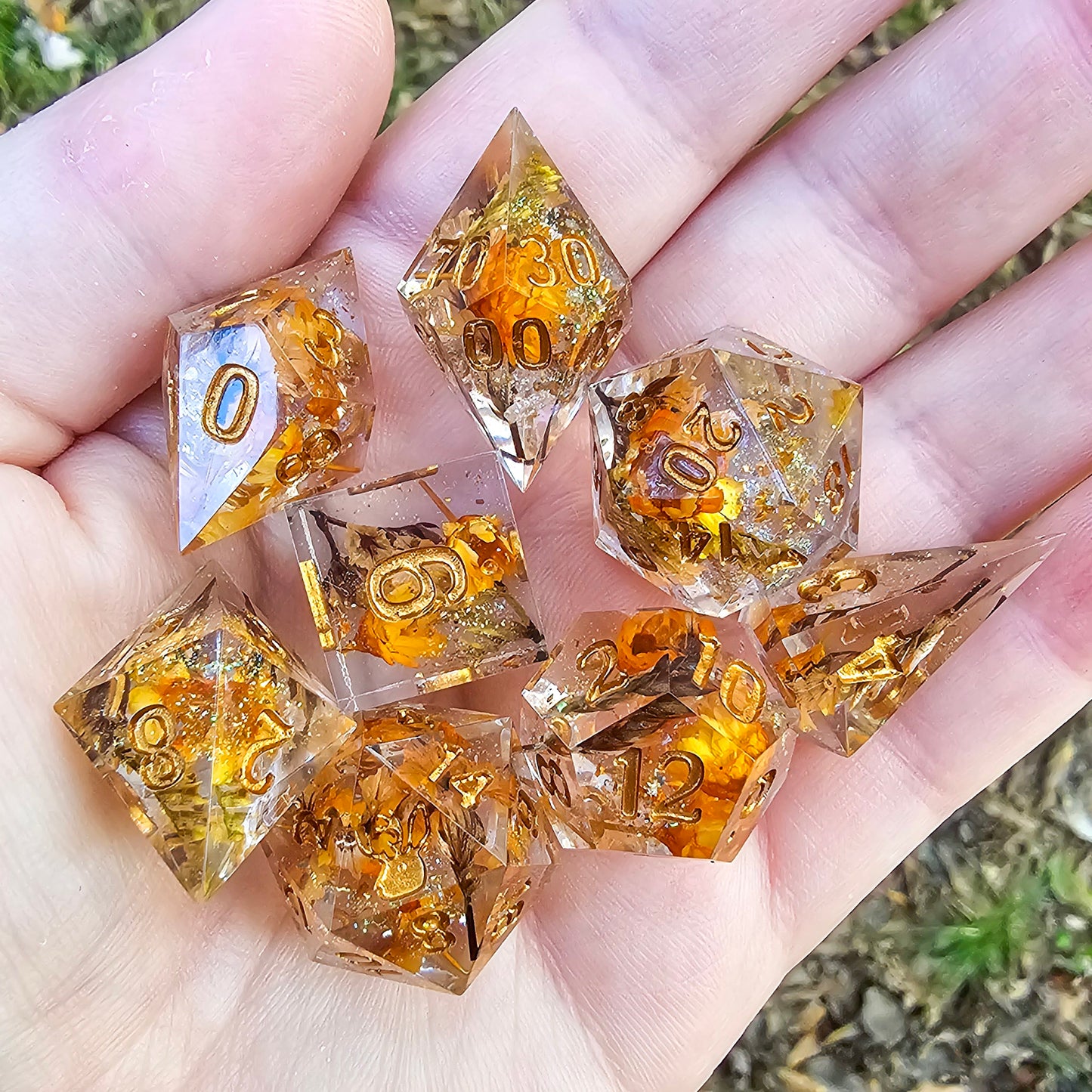 Autumn Court 8 piece dice set