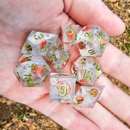 Strawberry Fields 8 piece dice set