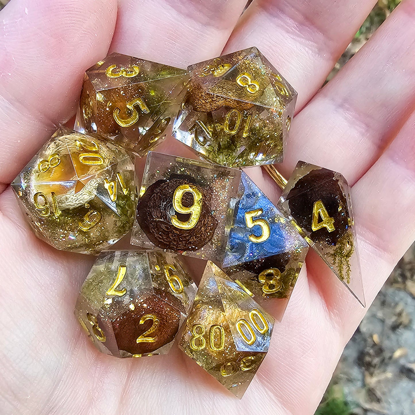 Rapport Spores 8 piece dice set