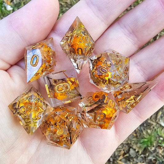 Autumn Court 8 piece dice set