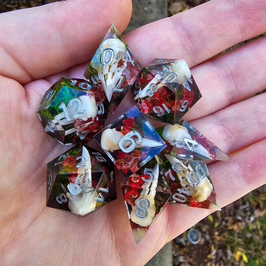 Raven King 8 piece dice set