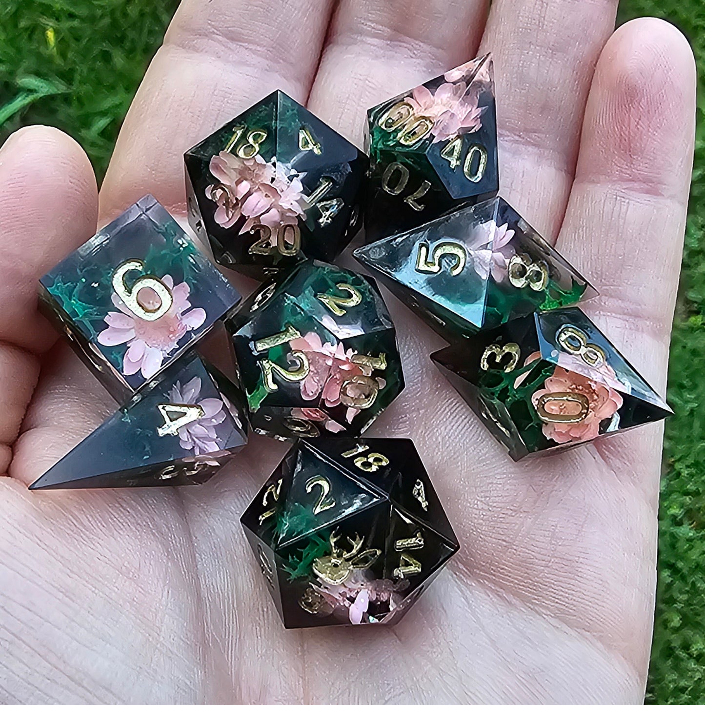 Ash Blossom 8 piece dice set